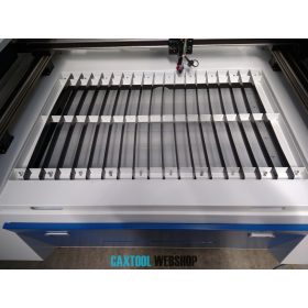 Lamellás asztal 1300*900 mm